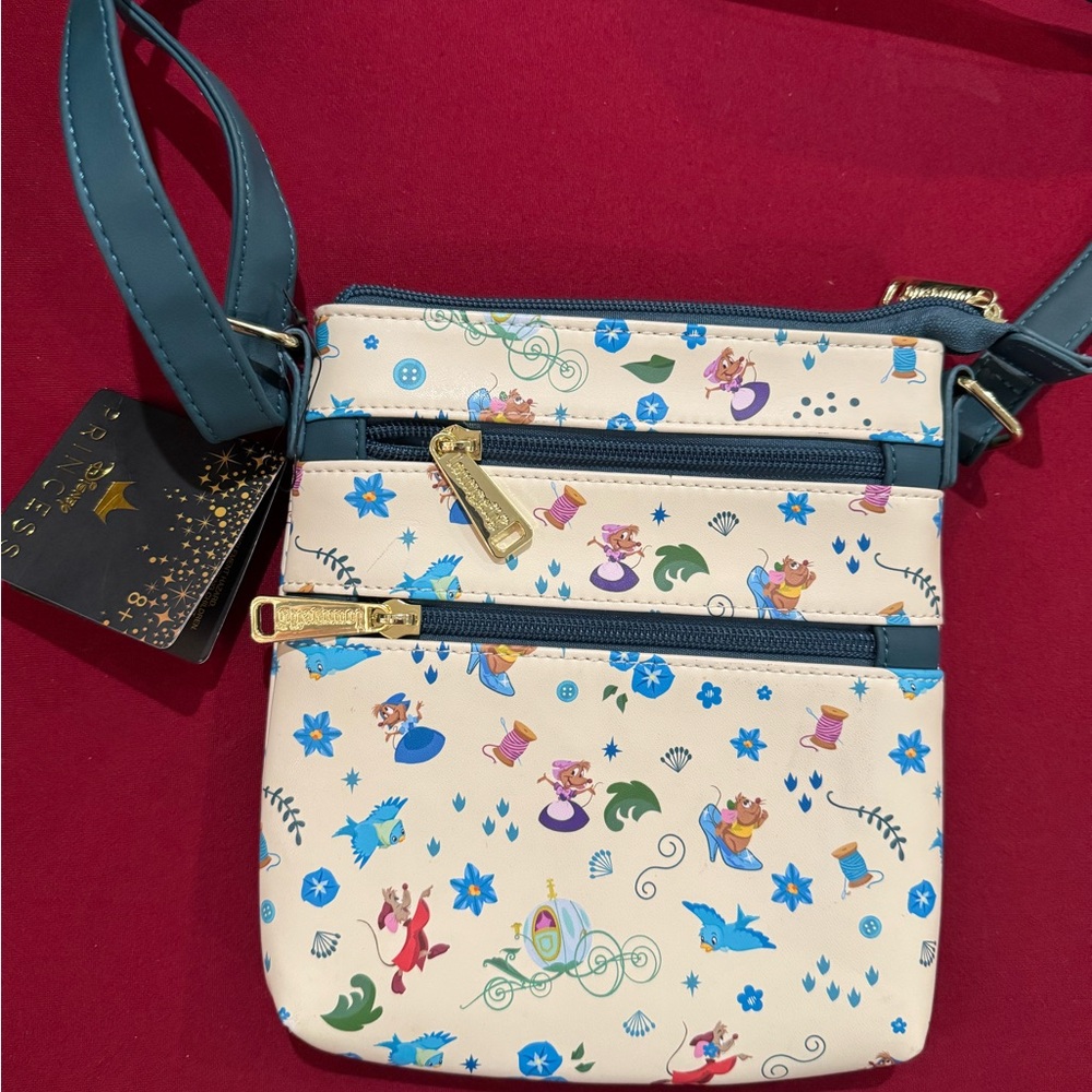 Loungefly Disney Princess Cinderella characters Cream Crossbody Bag - Picture 2 of 9